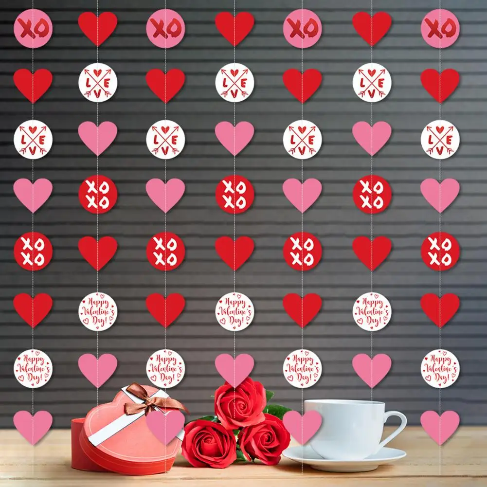 

Love Wreath Charm Wedding Valentine's Day Party Love Heart Garland Pendant Charming Holiday Decoration Props for Scene