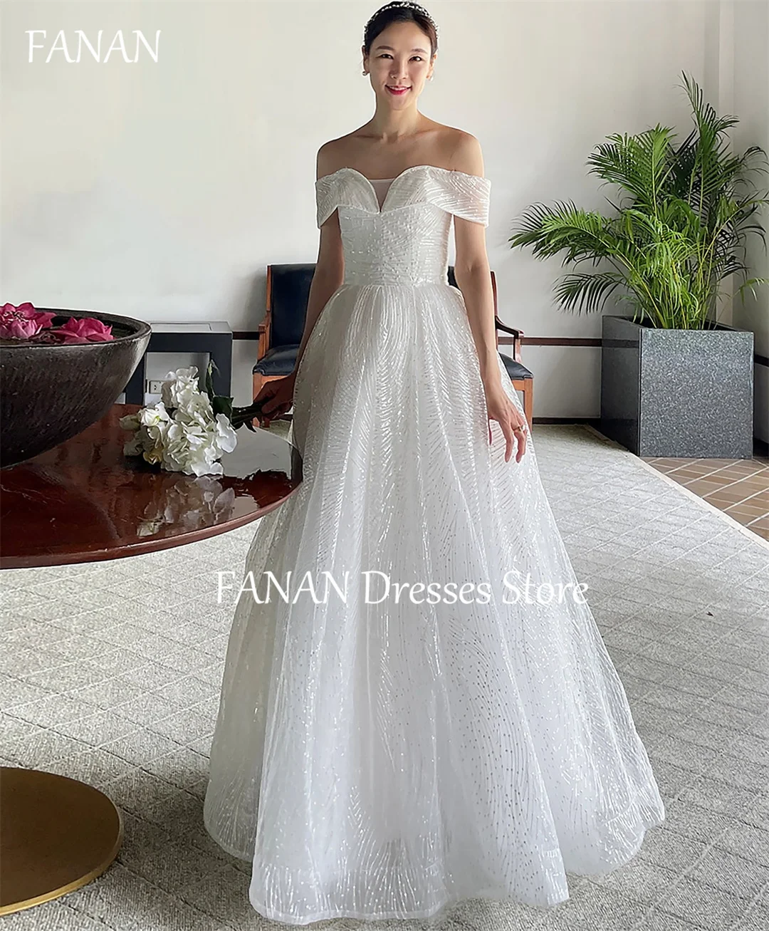 

FANAN Korea A-Line Off Shoulder Unique Long Wedding Dresses Glitter 웨딩드레스 Ivory Shiny Tulle Custom Made Bride Gowns Plus Size