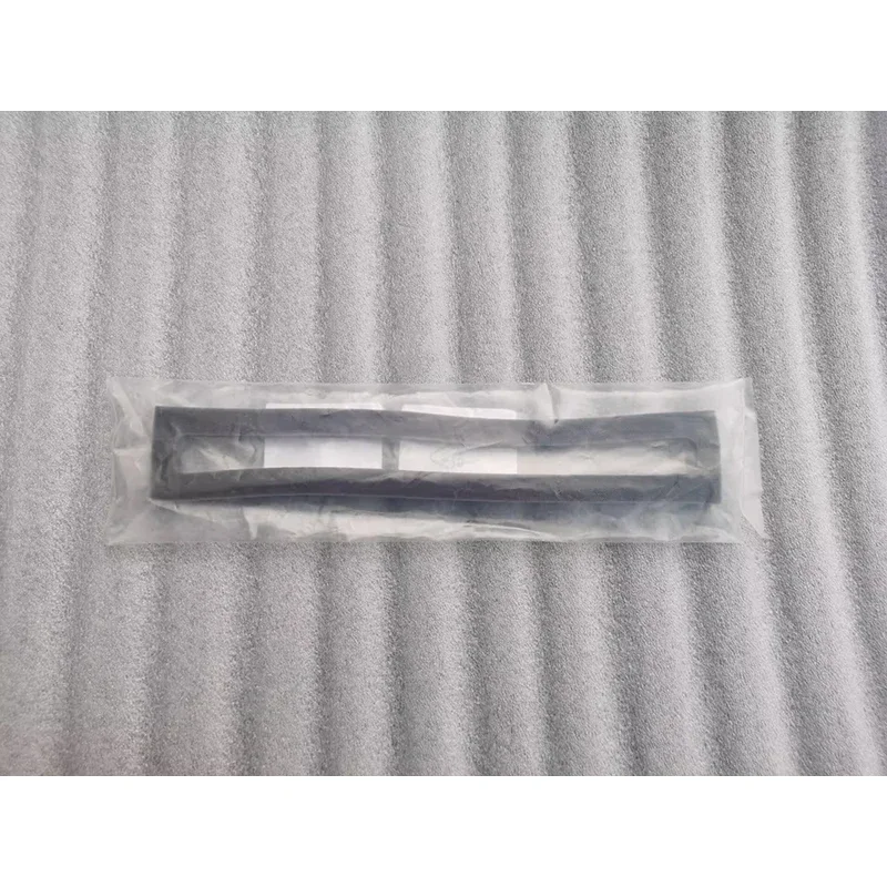 Car Cabin Air Filter Element Cover Retaining Panel Strip Cover 7P1820955 air filter cover for VW Touareg 2011 2012 2013 2014 2015