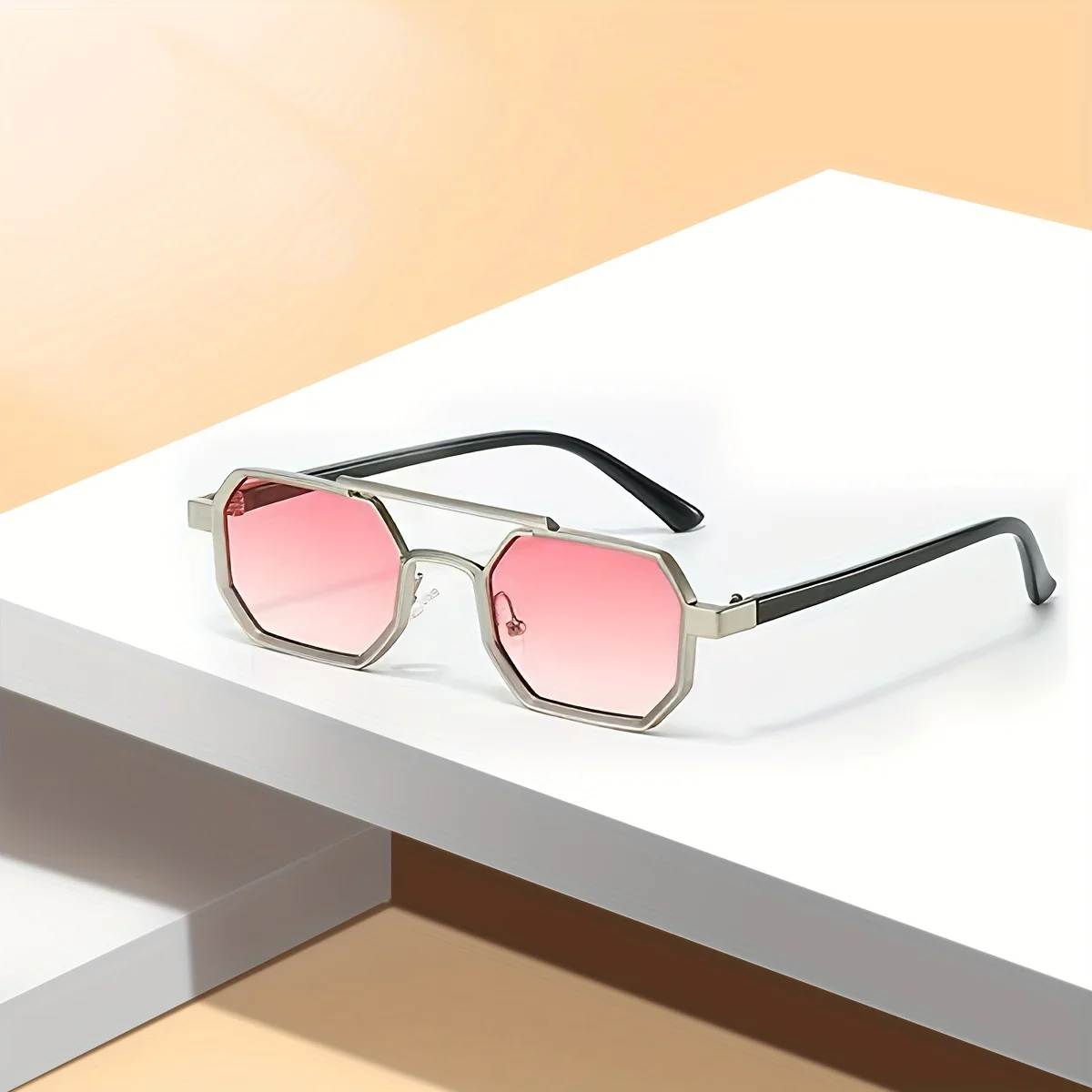 Chic Dual-Tone Square Metal Sunglasses with Gradient Blue Lenses