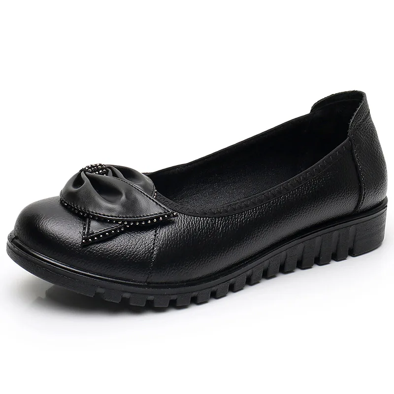 2023 New Autumn Women's Shoes Fashion Loafers Casual Women Leather Flat Shoes Ladies Slip On Comfortable Black Work shoes