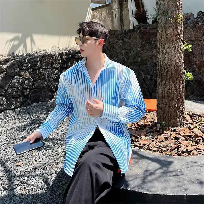 Striped Print Long Sleeve Men Shirts White Blue Gradient Personality Fashion Business Casual Vintage Oversized Blouses Clothing
