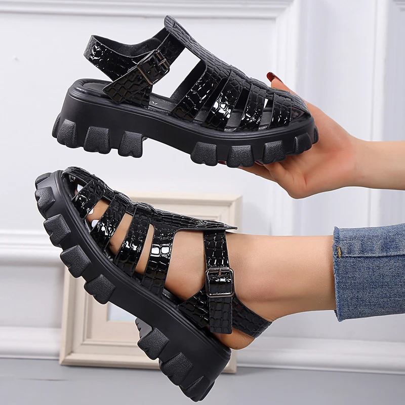 Women Gladiator Narrow Band Cross-tied Platform Square Heel Peep Toe Rome Design Sandals Women Sandals