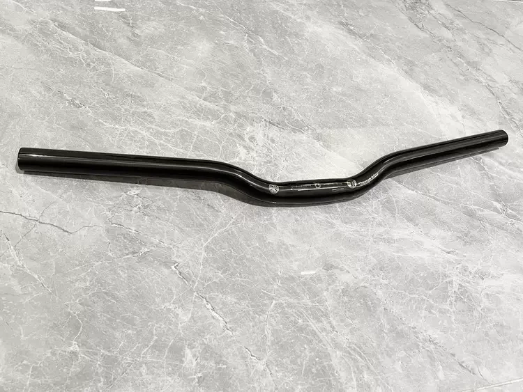 Swallow Bar Black