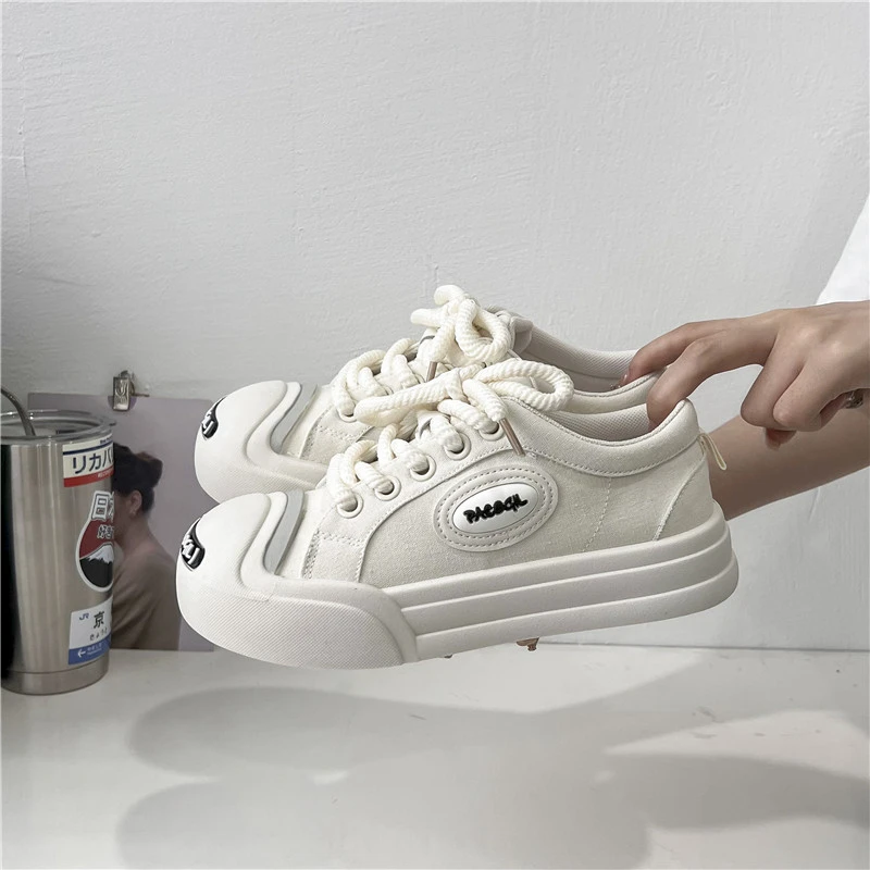 Thick Soled Round Toe Jogging Board Shoes Breathable Mesh Comfortable Versatile Casual Sports Sneakers running shoes