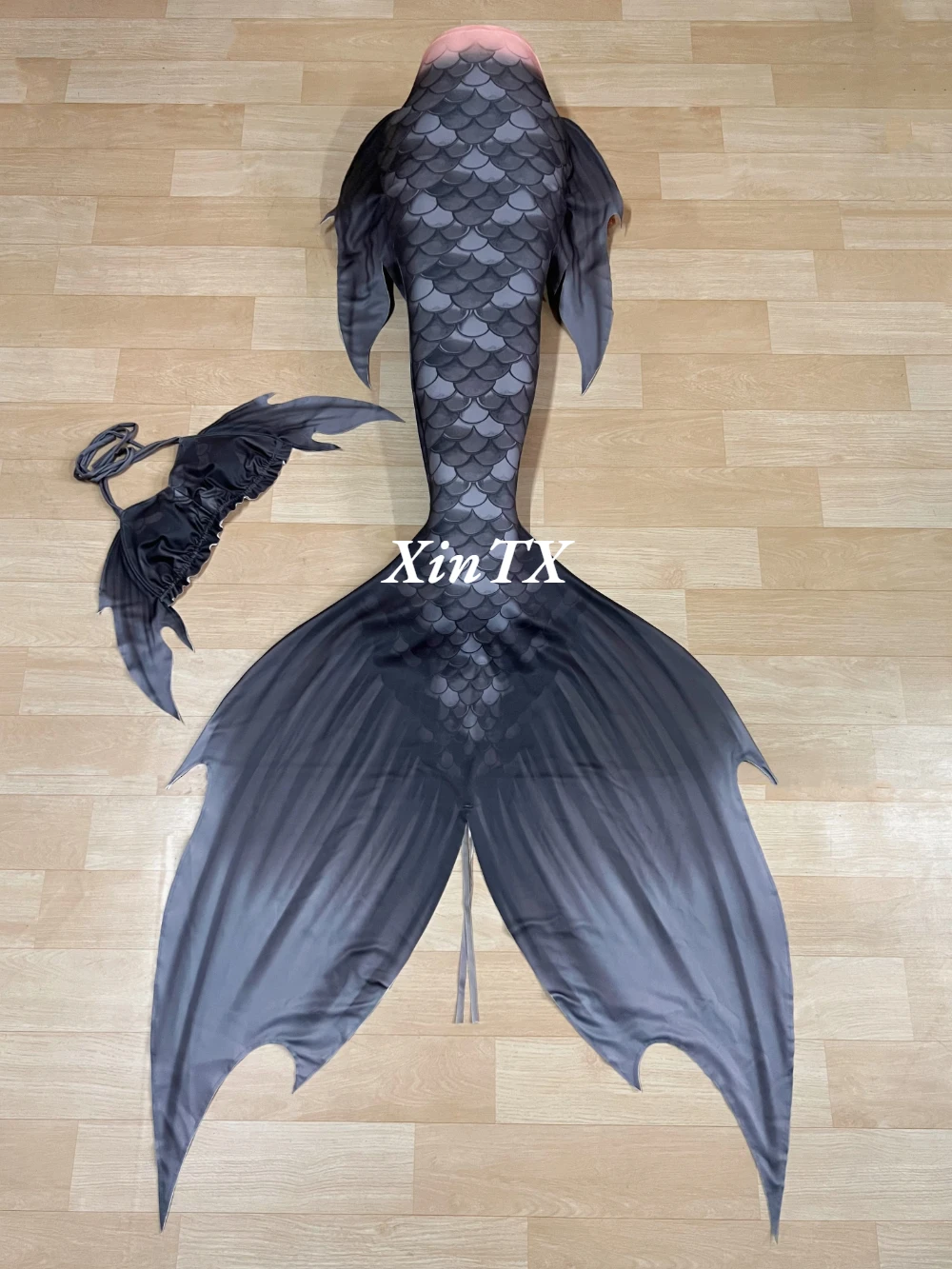 Tail and bra
