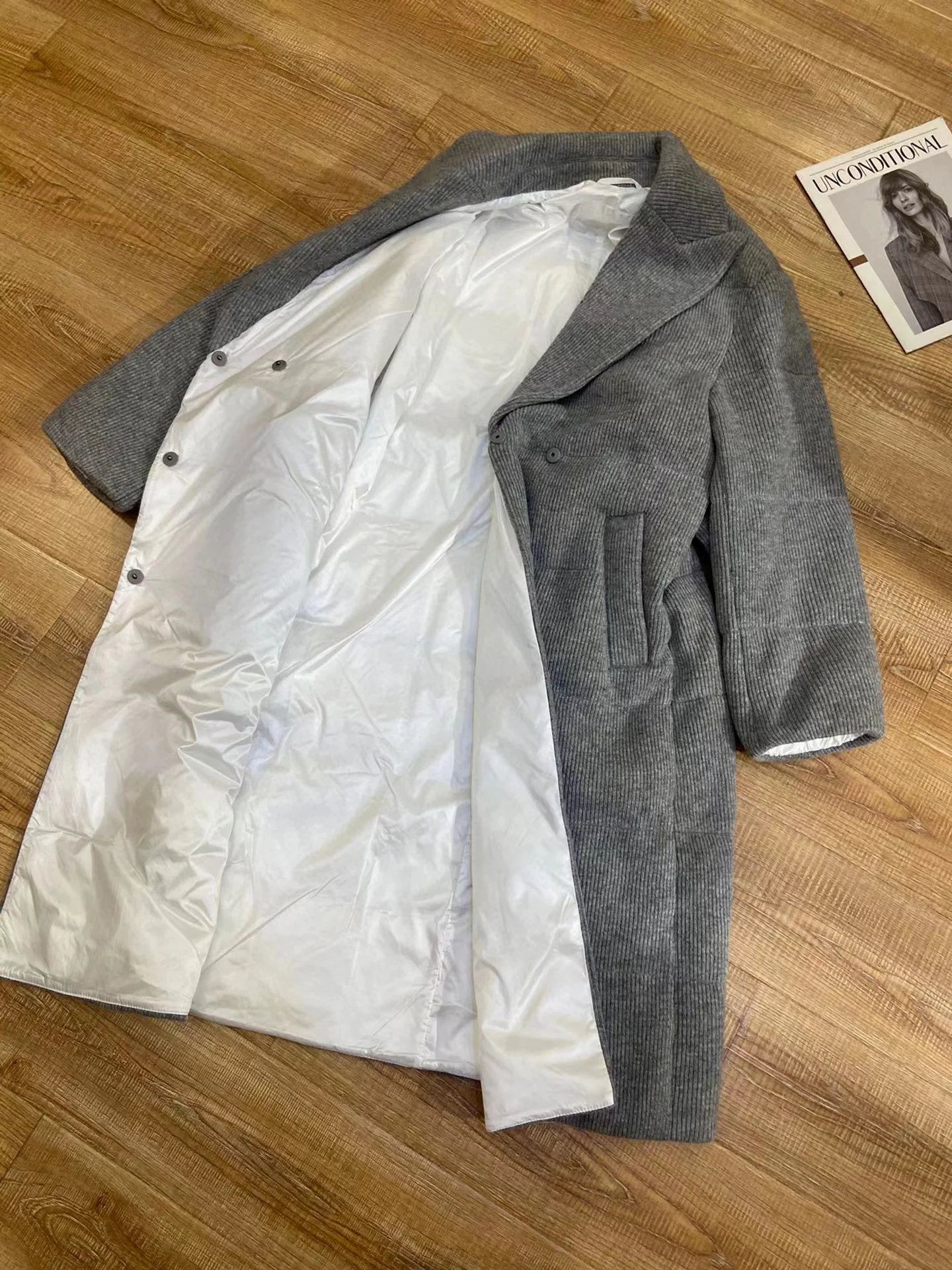 Рисунок 4 - Легкое пуховое пальто