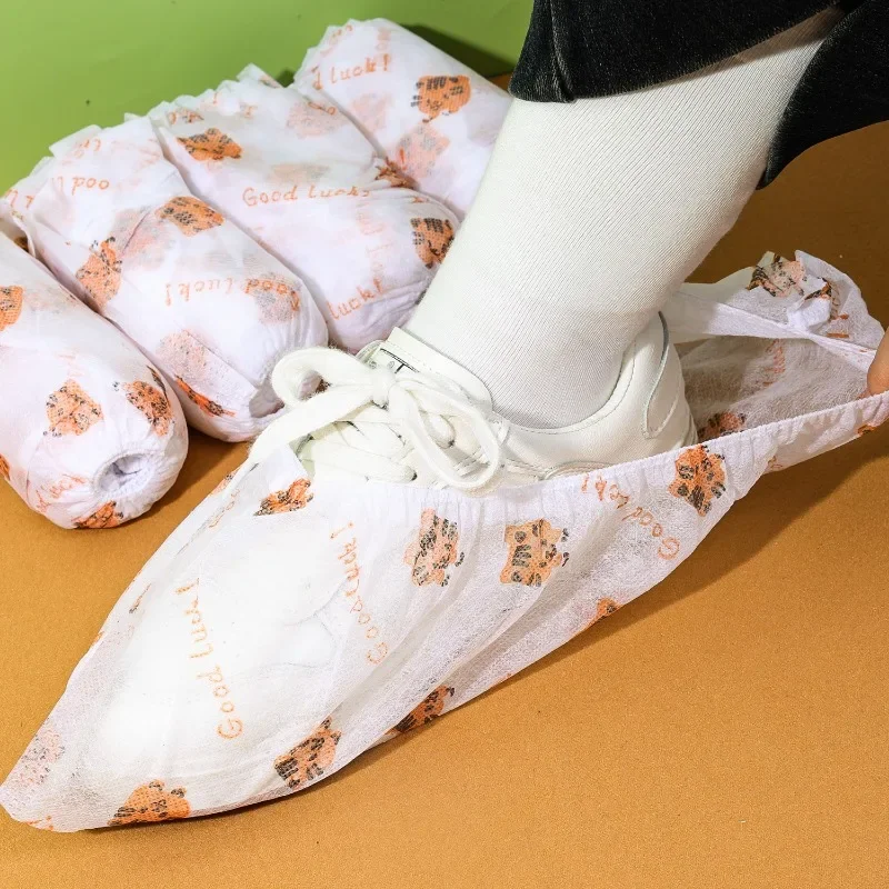 Disposable Shoe Covers Cute Foot Booties Shoe Coverings Non Slip Boot Covers for Indoor Outdoor Home Workplace 20/100Pcs shoe covers,disposable shoe covers