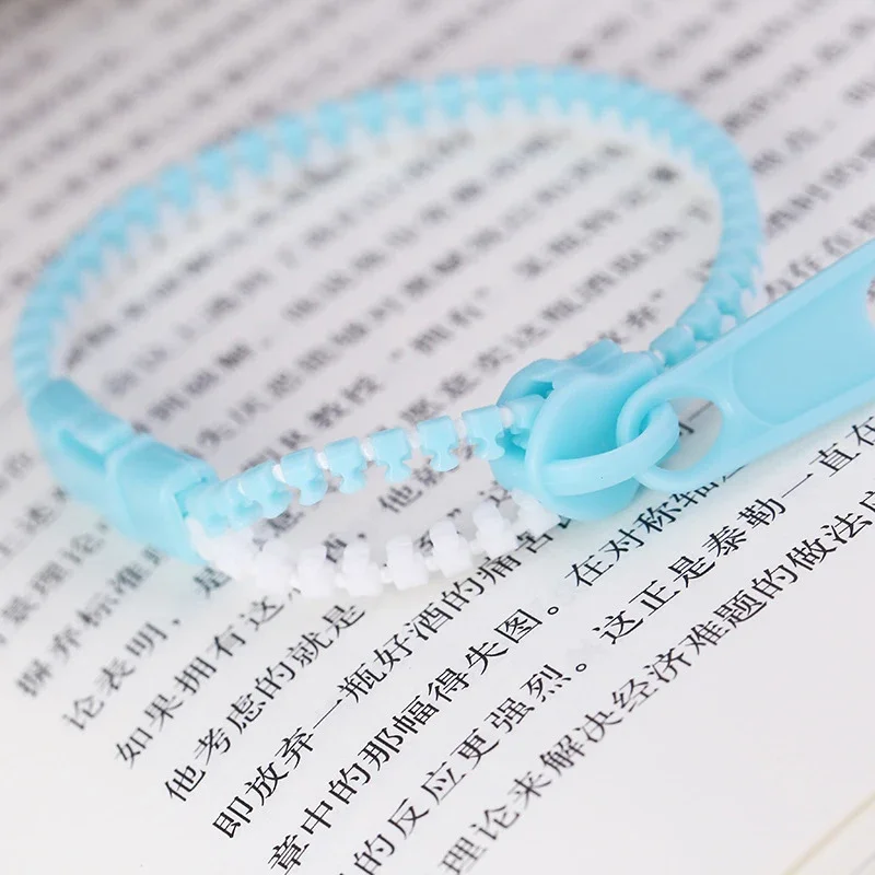 24/48pcs Friendship Fidget Zipper Bracelets 7.5 Inches Sensory Toys Set Neon Colors Birthday Party Favors for Kids Goodie Bags