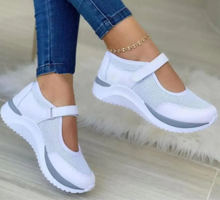 New mesh neakers Women Light Mesh Platform Hollow Out Sandals Shoes Feminino Breathable Sports Shoes Women Flats Large siz