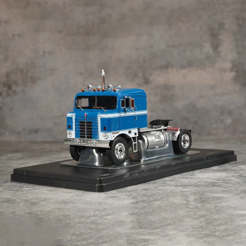 

IXO 1:43 Scale 1950 Transport Heavy Truck Tractor Alloy Car Model