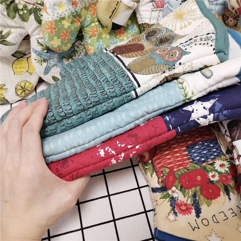1Pc 18x33cm Cotton Christmas Printed Kitchen Baking Oven Mitt Microwave Insulation Glove Pad Xmas Party Gift