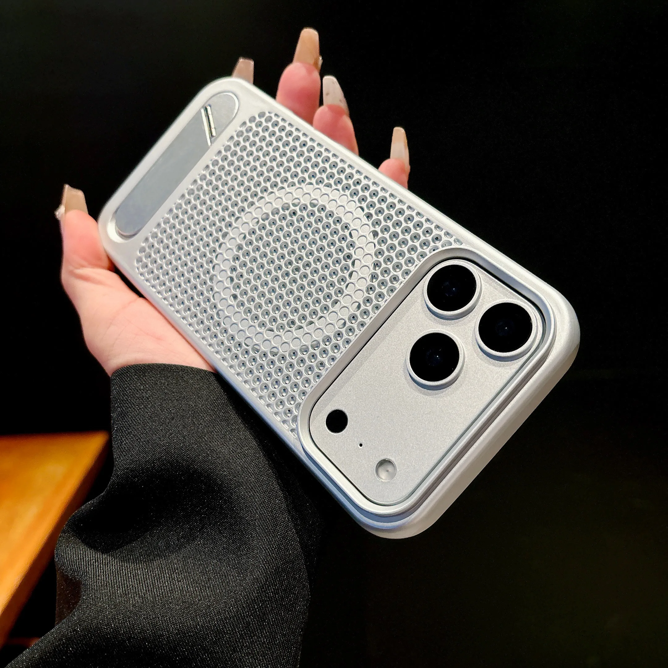 3D Honeycomb Cooling Magnetic Invisible Stand Phone Case - Enhanced Protection and Style