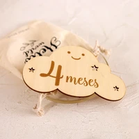 English&Spanish Wooden Baby Milestone Number Month Memorial Cards Items  Cute Cloud Shape Newborn Photography Accessories Props 6