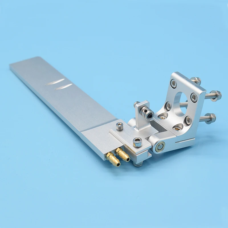 Gouvernail CNC en alliage d'aluminium 68x160mm avec double prise d'eau pour bateau RC, détail des prises d'eau