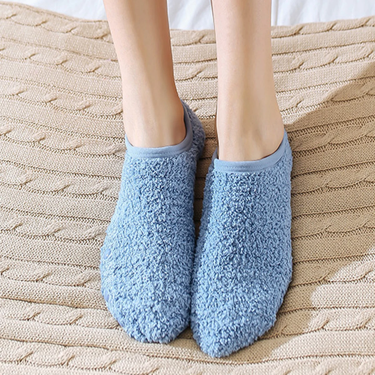 Gemütliche, mit Fleece gefütterte Bodensocken für Damen, rutschfeste Greifersohlen, Plüsch-Innenseite für Wärme, bequeme, sichere Winter-Bodensocken – Detail 23