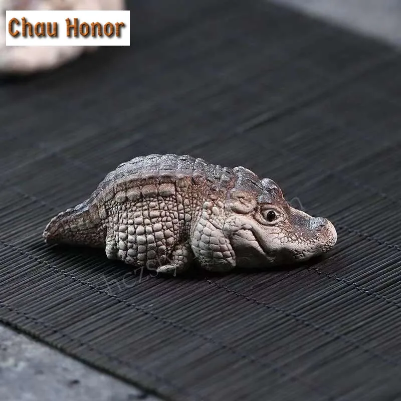 Chinese Yixing Purple Clay Tea Pet Lucky Crocodile Statue Ornaments Tea Play Figurine Desktop Crafts Zisha Tea Set Decoration