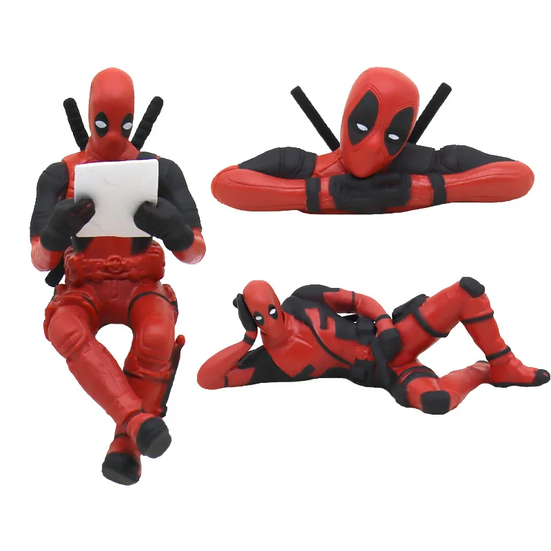 디즈니 애니메이션 영화 Deadpool 액션 피규어 자동 백미러 매달려 펜던트 데스크탑 모델 장식을위한 자동차 인테리어 장식품
