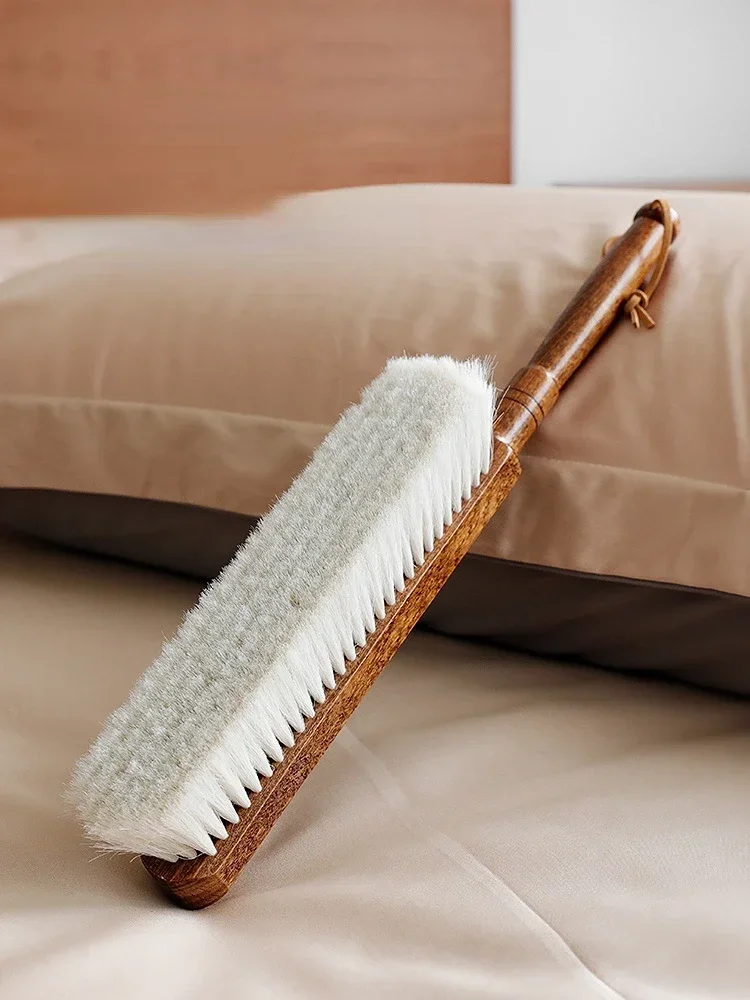 

Sweep bed brush household wooden handle soft hair sweep sofa broom large dust removal brush artifact housework cleaning