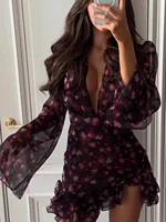 Robe Mini Chic à Volants Peinte à la Main avec Motifs Floraux pour Femmes, Manches Longues, Col en V Profond, Coupe Slim, Robes Trapèze, Robes de Vacances pour Femmes 2026 4
