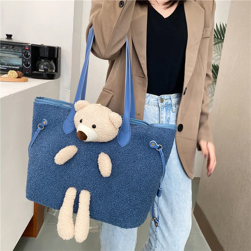 

Cute Bear Plush Shoulder Bag For Women 2023 New Winter Handbag Casual Large Capacity Shopper Bag Female Big Lamb Woolen Tote Bag