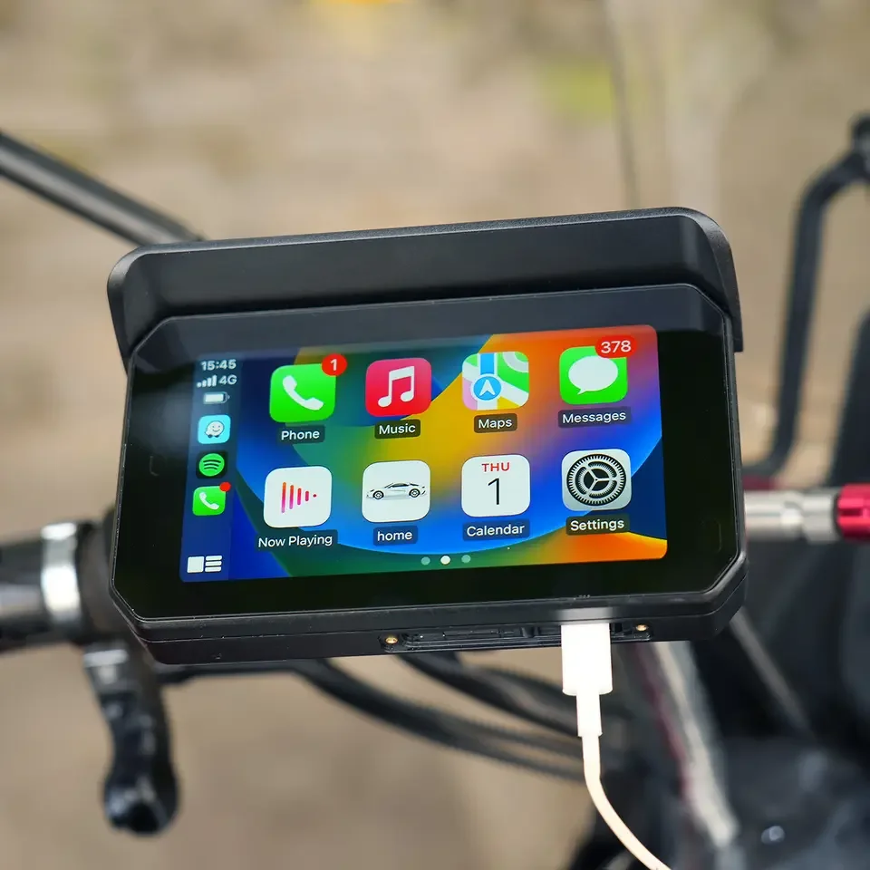 Portable 5"IP68 Universal Wireless Motorcycle Navigator Waterproof Carplay Screen Android Auto BT TPMS Camera For Motorbike