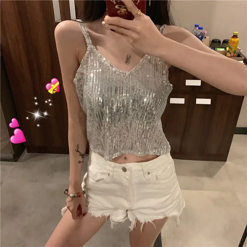 

Wearing a trendy jumpsuit outside the suspender for spring and summer, new sequin vest for women to pair with sexy women inside