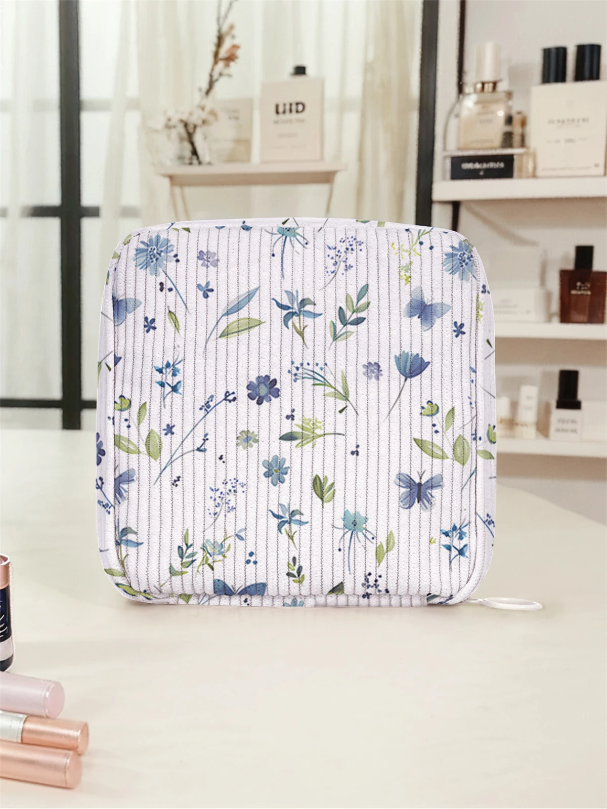 Floral pattern printed sanitary napkin storage bag, women's lightweight tissue bag, sanitary tissue bag