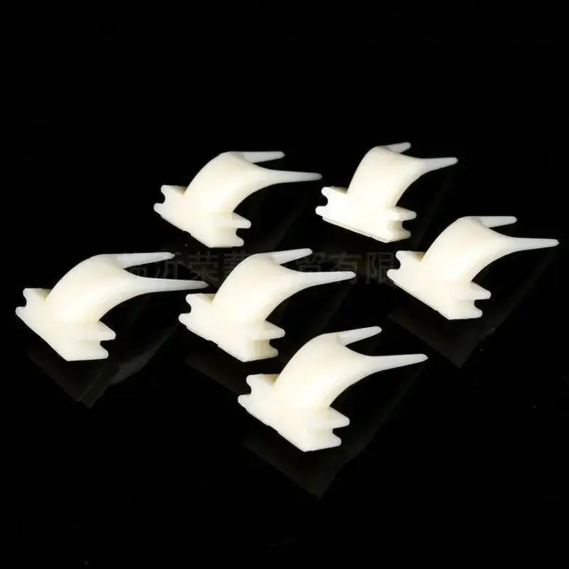 5pcs Durable PP Material Bird Cage Fruit Forks, Parrot Feeding Accessories, Pet Supplies Snack Holder for Birds 5