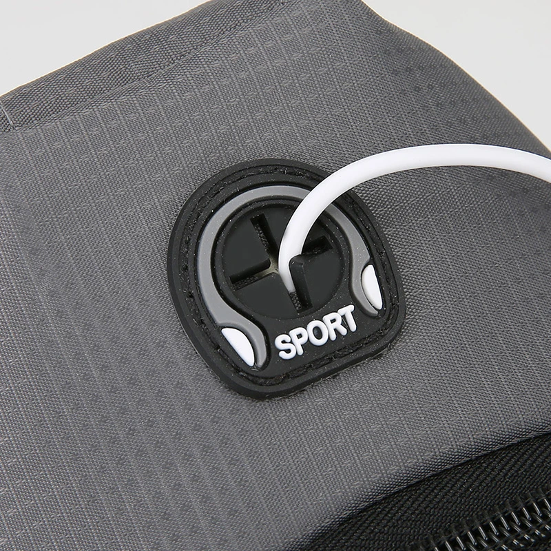 Men's large capacity fashionable black adjustable shoulder bag with multiple zipper pockets is very suitable for sports, travel