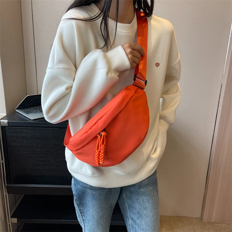 

Leisure Sports Women Waist Bag Street Style Belt Bag Hip Pack High Quality Canvas Chest Bag Designer Girl Shoulder Crossbody Bag