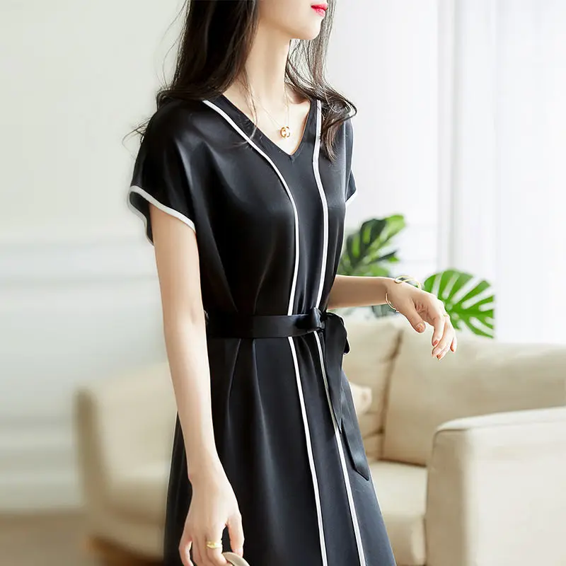 

Summer Ladies Patchwork Lace Up Loose Waist Mid-length Dress Vintage Fashion Temperament Elegant V-neck 4XL A-line Dresses Women