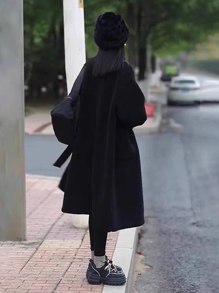 Korean Drama Female Lead Wears a Black Lamb Woolen Mid Length Small Fragrant Coat in Autumn  Winter, and a New Year's robe