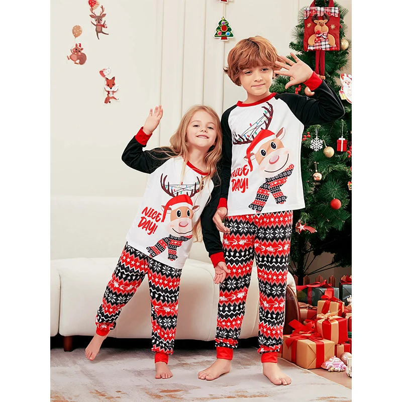 thumbnail image 5 of Conjuntos familiares navideños a juego Pijamas Novedades 2025 Conjunto de ropa de pijama para adultos y niños Peleles de bebé Ropa de dormir informal Look familiar navideño, 5 of 5
