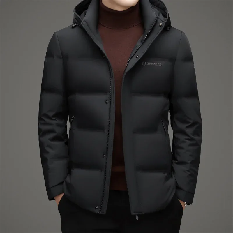thumbnail image 1 of Ropa de diseñador Chaqueta corta de plumón para hombre 2024 Nueva chaqueta de plumón de pato blanco de lujo Abrigo informal grueso y cálido de invierno Ropa de hombre, 1 of 5