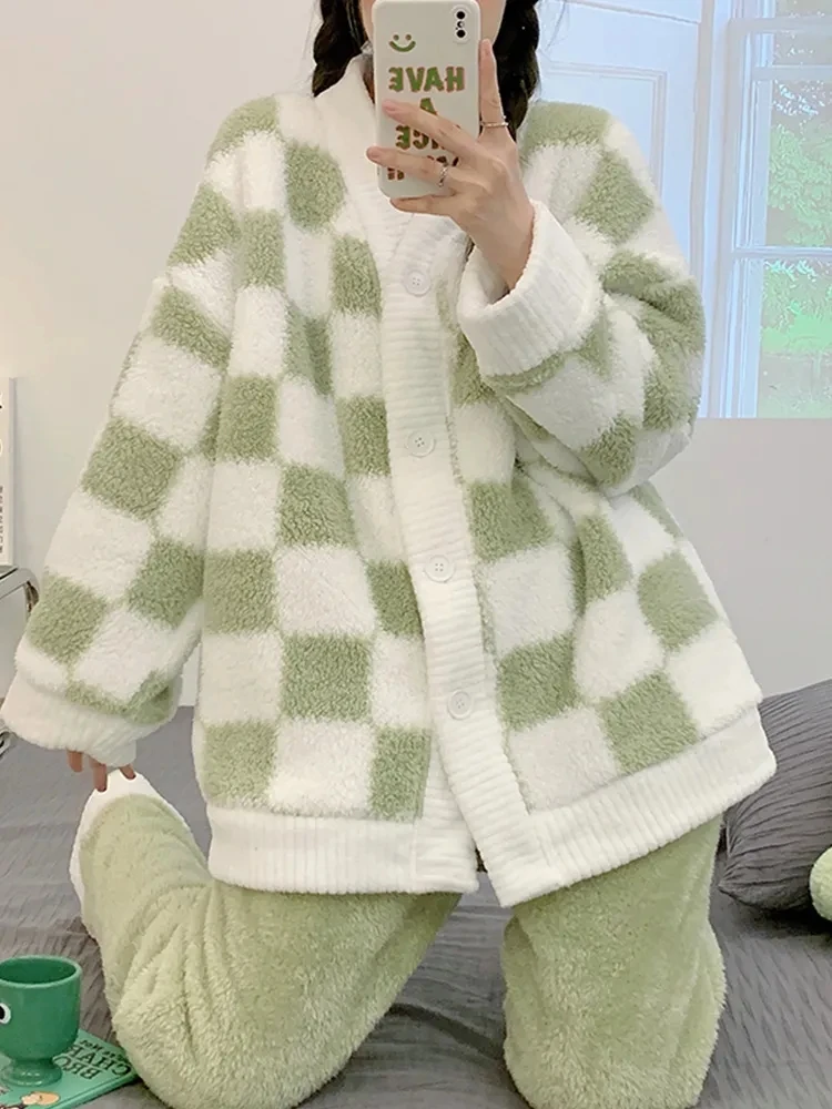 Thicker Women's Pajamas Warm Nightgown Winter Flannel Home Clothes Female Autumn Thick Coral Velvet Sleepwear Pijamas Set