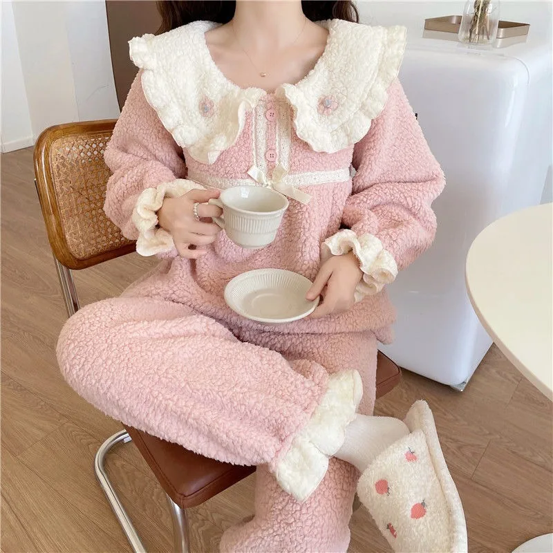 2024 New Doll Collar Sweet Princess Style Pajama Set Women Winter Cute Sleepwear Coral Velvet Warm Thicked Loose Homewear Suit