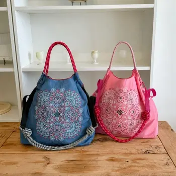【Hot Sale】New Fukuoka Strawberry Embroidered Women's Shoulder Bag, Large Capacity Tote Bag, Commuter Bag, Lightweight Foldable Sports Leisure Holiday Party Bag