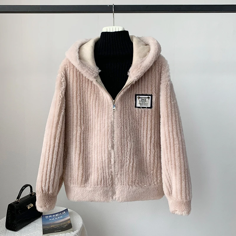 

Women's Lamb Wool Fur Winter Warm Coat Female Girl Warm Sheep Shearling Short Jacket Overcoat JT3309
