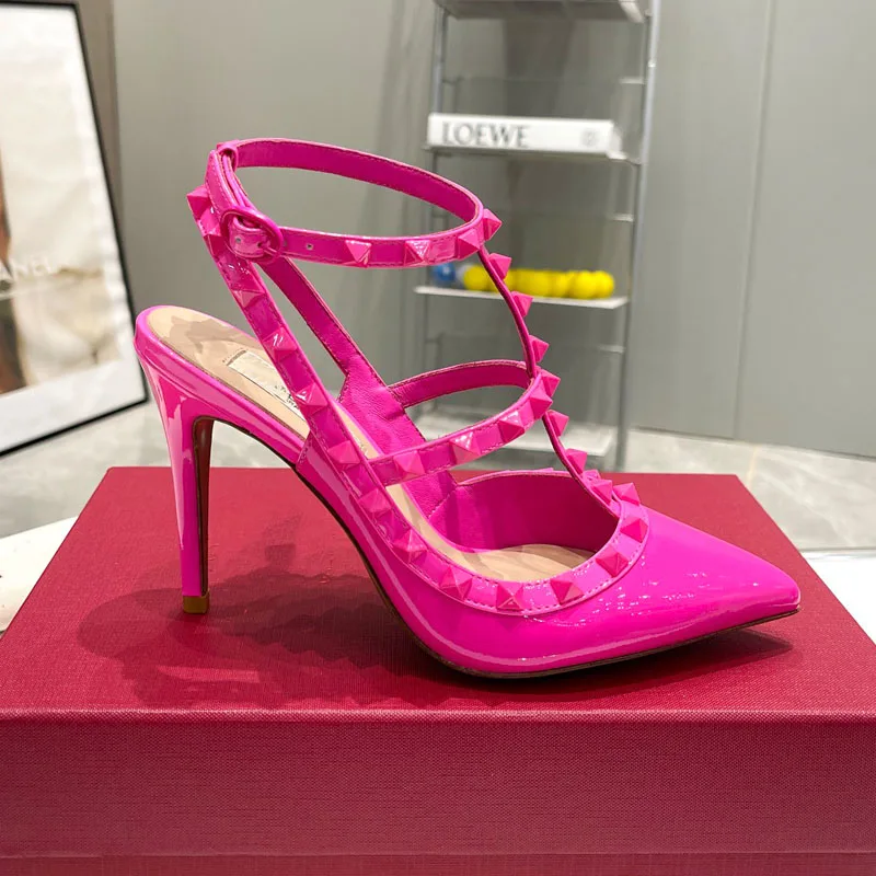 

Designer Ankle Strap Women Sandals Patent Leather Best Quality Classic Rivets Banquet Roman Fashion Real Leather High Heels