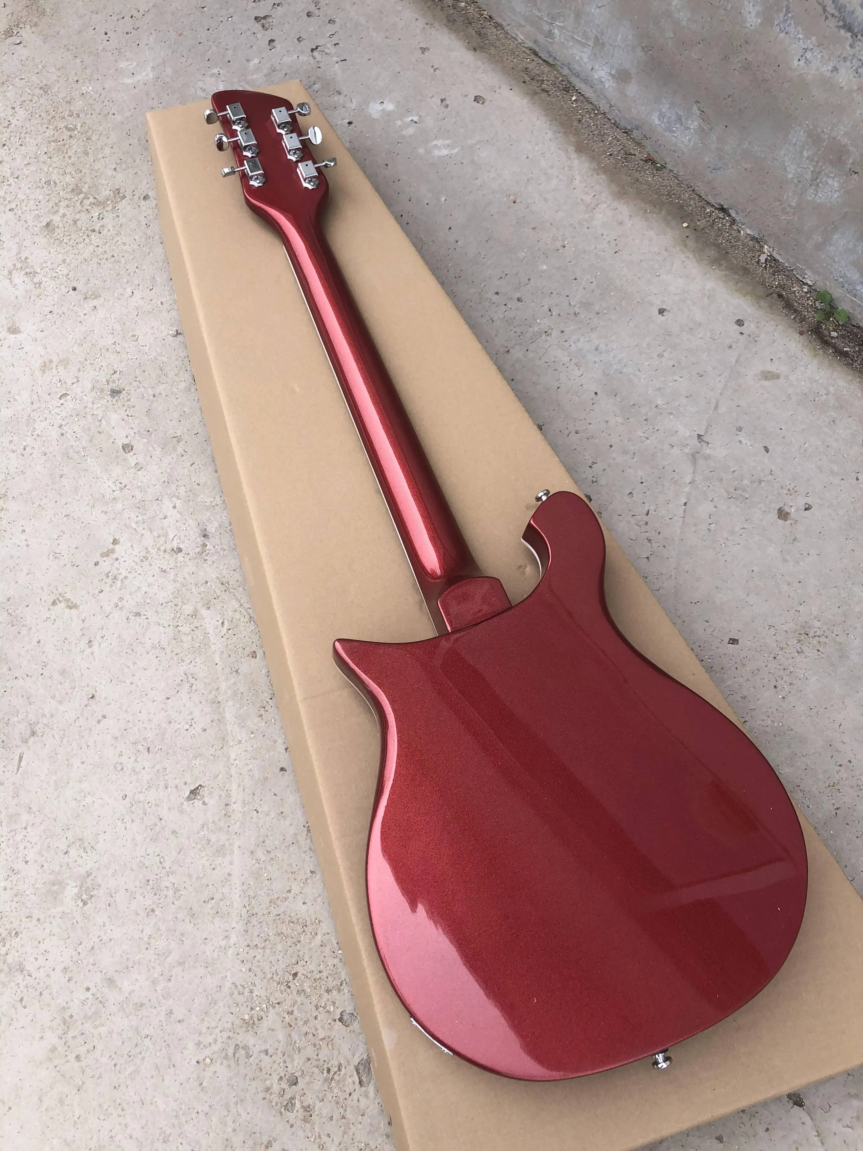 Rickenbacker metal red 660 electric guitar, effective string