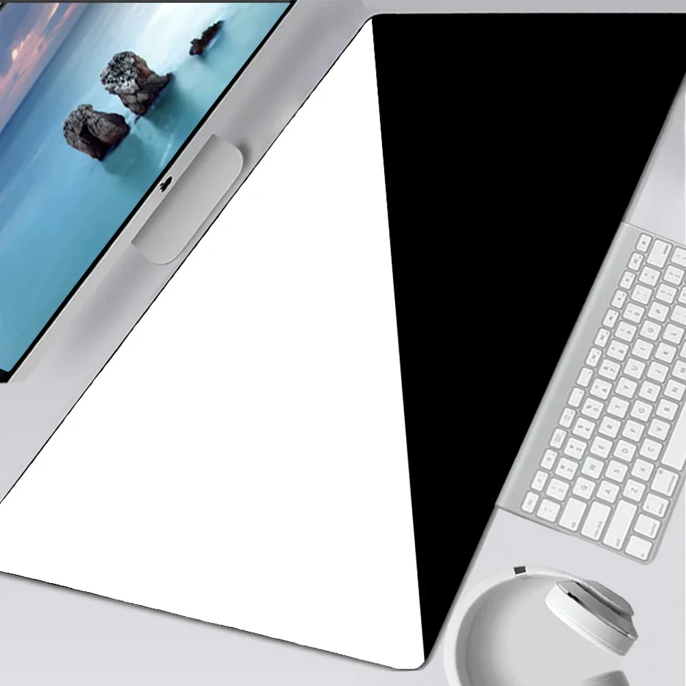 

Black and White Mouse Pad Keyboard Pad Rubber Deskmat Carpet Table Mat Pc Gamer Lock Edge Extended Pad Xl Mousepad Free Shipping