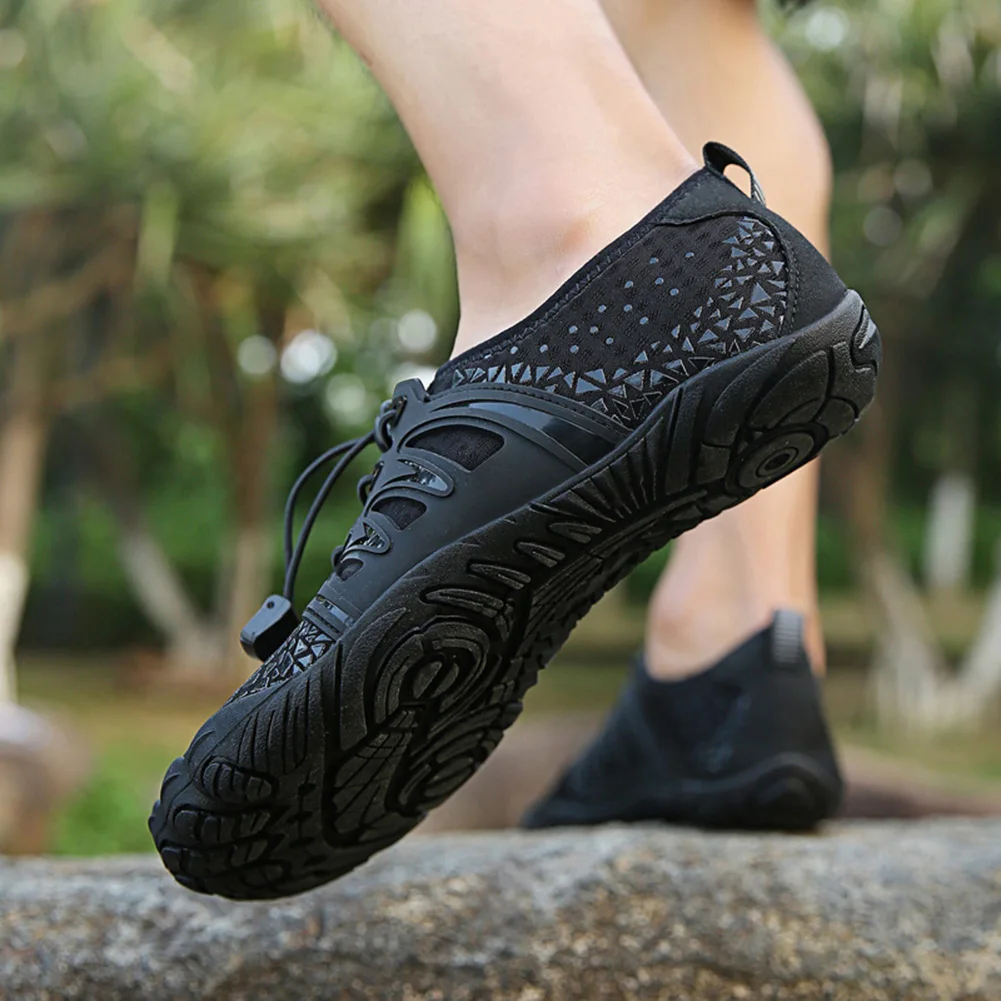 Water Shoes Men Sneakers Barefoot Outdoor Beach Sandals Upstream Aqua Shoes Quick-Dry River Sea Diving Swimming Big size 47