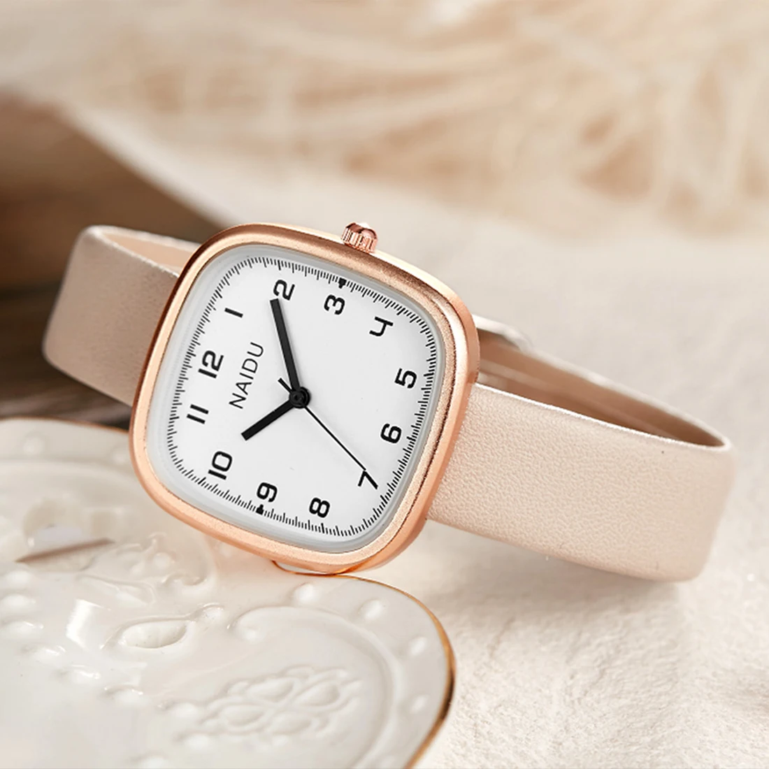 Рисунок 5 - Часы наручные женские кварцевые аналоговые