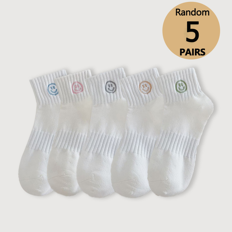 5/10 pairs Random shipment of women's short styles various white casual styles simple smiling face socks