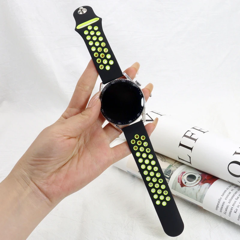 Versatile 22mm Silicone Watch Band - Premium Strap