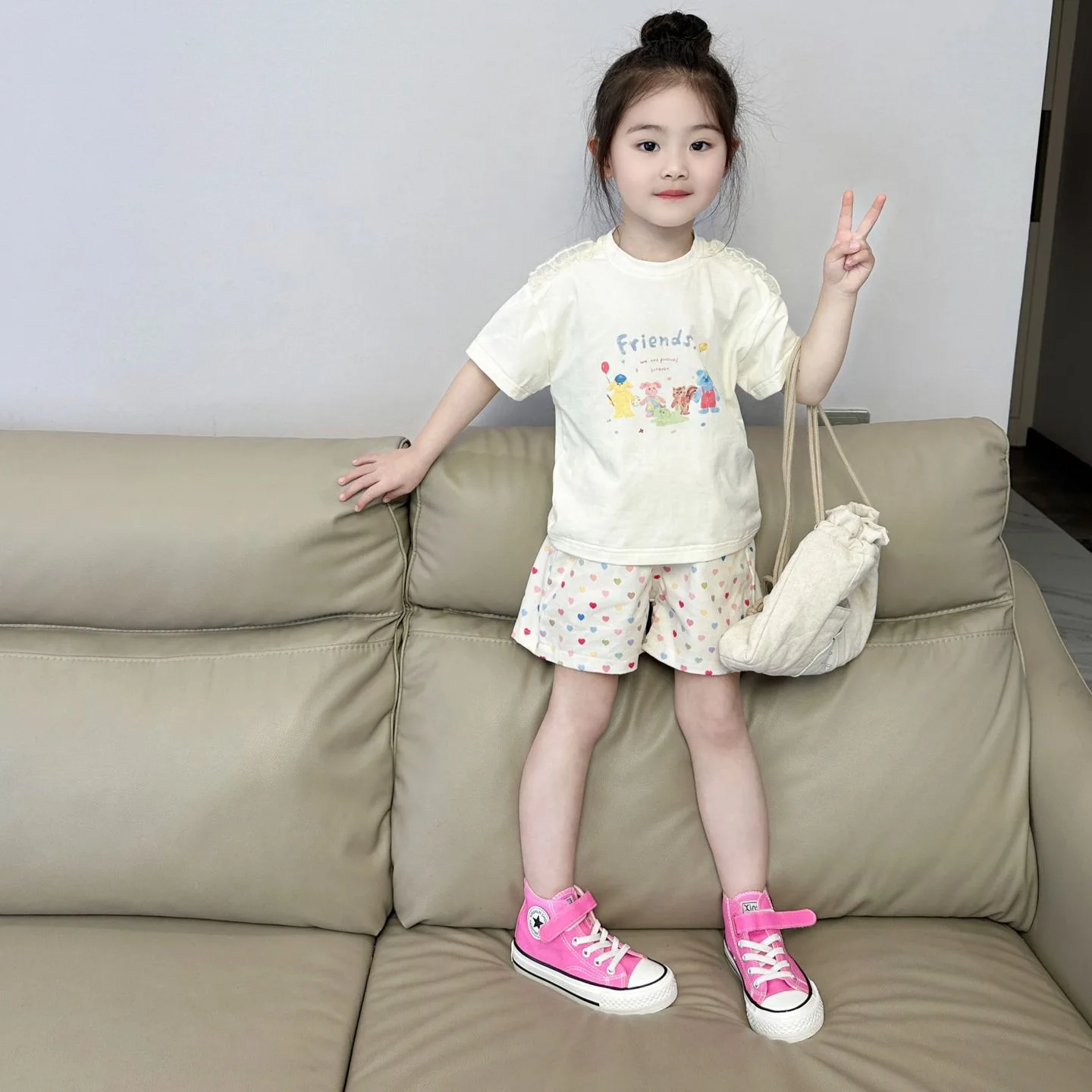 

2024 Spring/Summer Girls Short Sleeved Children's Fashionable Sports And Leisure Two Piece Set Baby Internet Red Clothes
