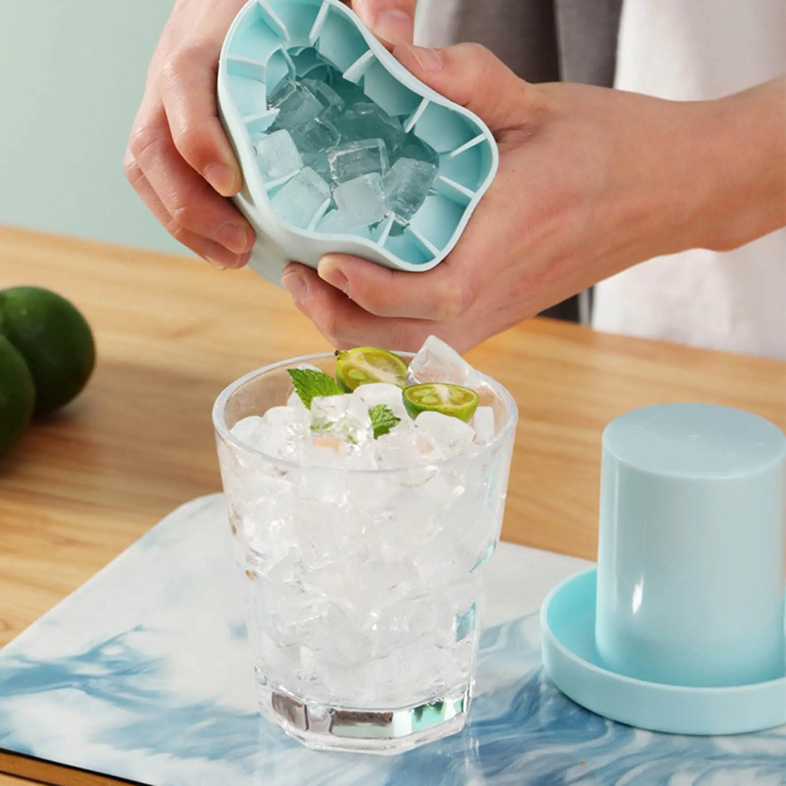 1/2Pcs Silicone Ice Cube Mold Round Ice Bucket Summer Homemade DIY Refrigerator Freeze Maker Creative Cube Mold Barware ice cube mold