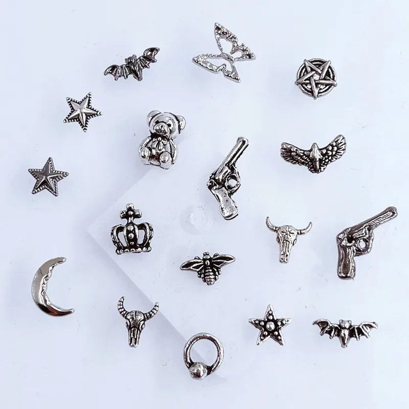 10 개/몫 한국 금속 합금 네일 아트 부품 빈티지 크로스 플라워 하트 총 문 베어 황소 박쥐 3D DIY 액세서리 스티커 매력