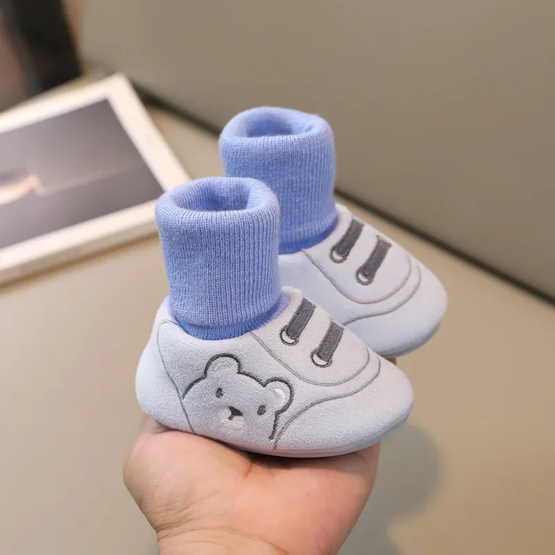 Kids Shoes Autumn and Winter Babies 3-6-12 Months Eight Months Cloth Shoes Simple Indoor Non-slip Toddler Shoes for Boys and Women